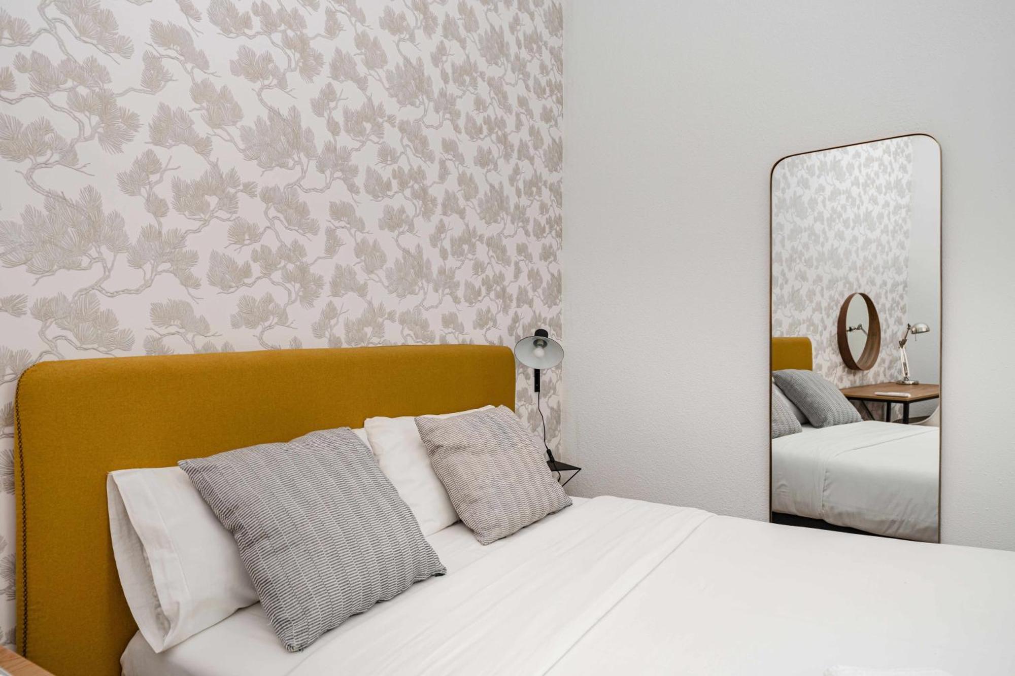 Sol Y Tirso Rooms มาดริด ภายนอก รูปภาพ