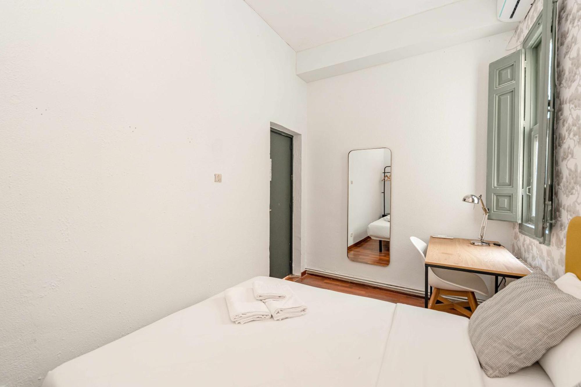Sol Y Tirso Rooms มาดริด ภายนอก รูปภาพ