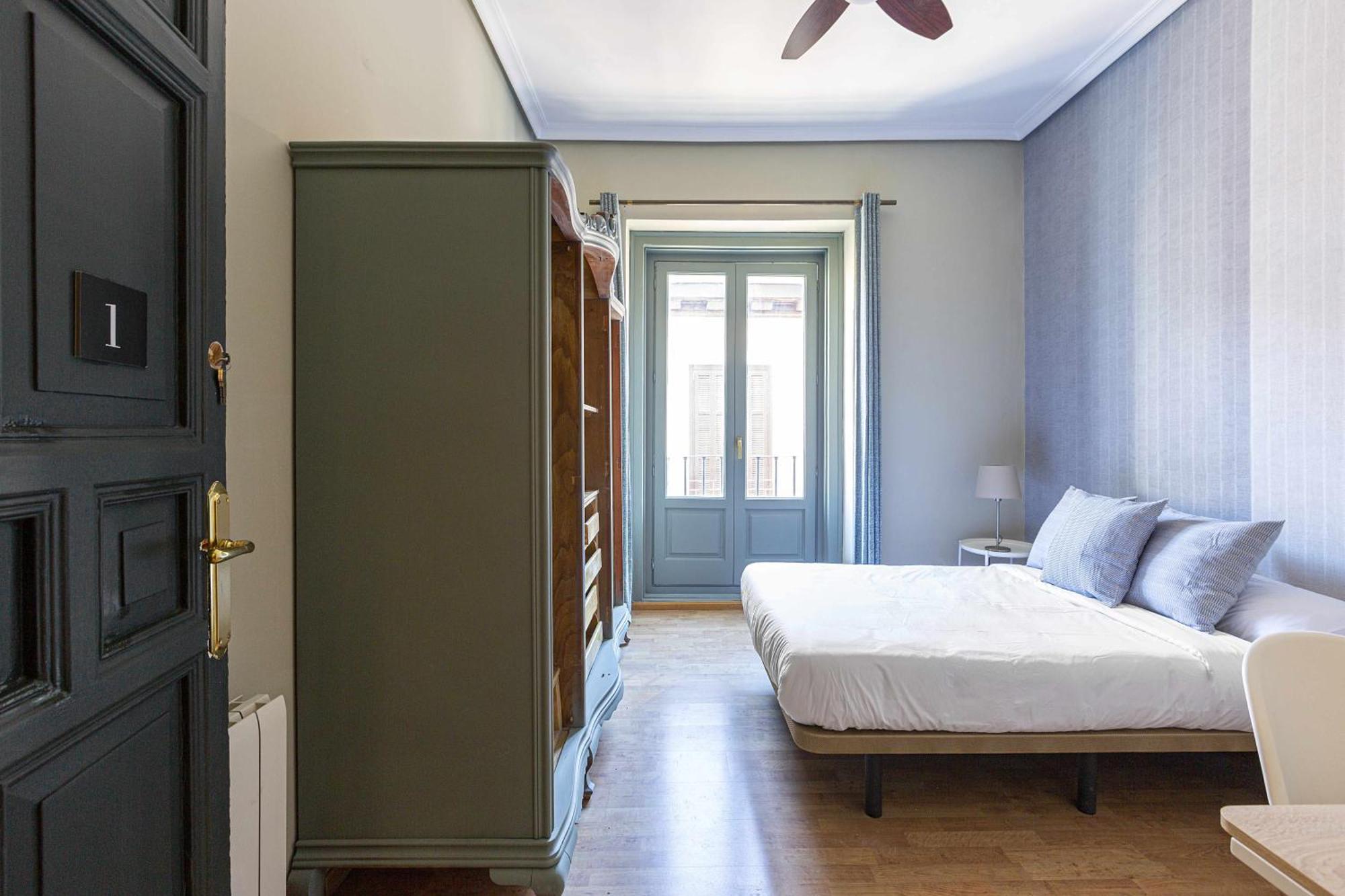 Sol Y Tirso Rooms มาดริด ภายนอก รูปภาพ
